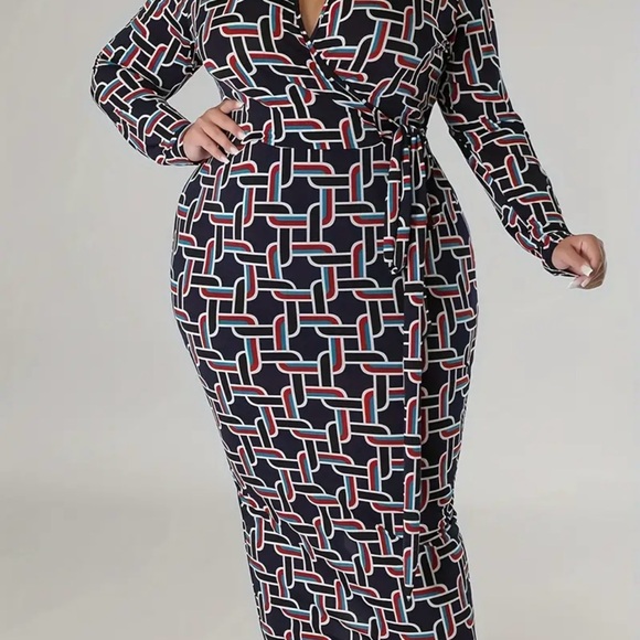 Dress - Picture 4 of 4